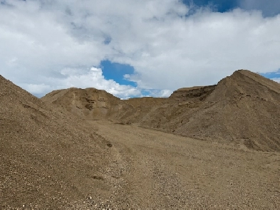 950 Acres and 2 Gravel Pits For Sale