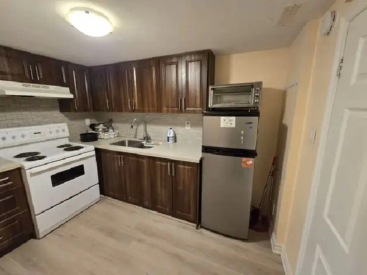 Studio Bsmt apt rent Near Warden TTC Station available July 1st
