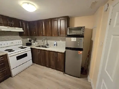 Studio Bsmt apt rent Near Warden TTC Station available July 1st