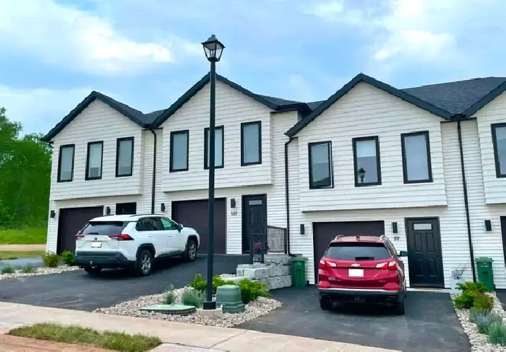 FOR RENT: Newly Built 3 Bed 2.5 Bath Townhome in Wolfville NS