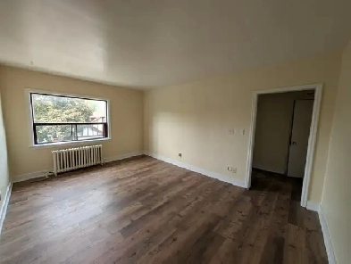 Great 1 Bedroom Apartment at 2532 Lakeshore Blvd W, Etobicoke!