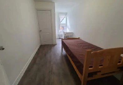 @Bloor, Ossington TTC, Room on 2nd Floor to Rent-2Min TTC Subway