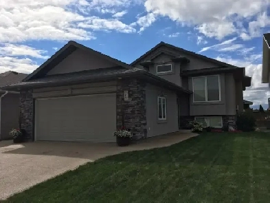 STONEBRIDGE HOUSE FOR RENT