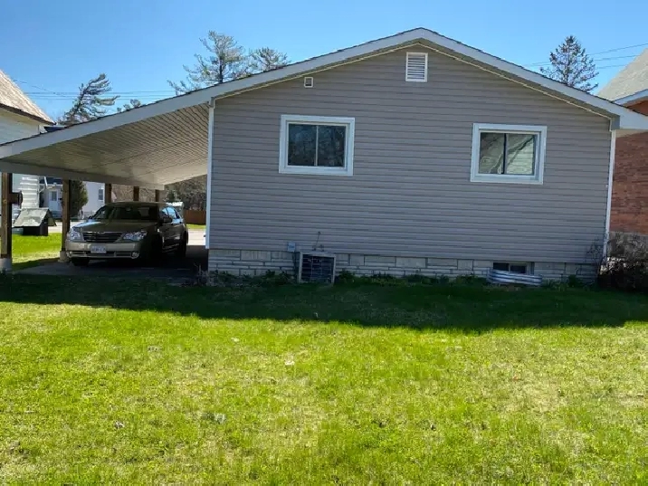 3 bedroom bungalow in Pembroke, Ontario