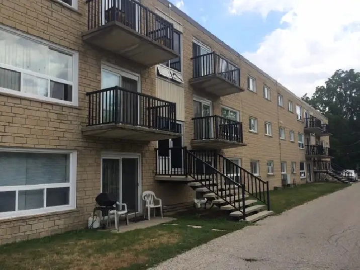 361 Devonshire #10