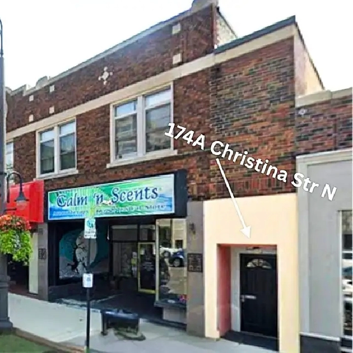 $1,265 – Spacious 690 sq ft 1-Bedroom – 1 Block from Waterfront