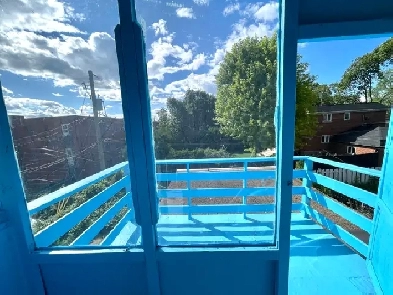 Metro near 5 1/2 room St Laurent duplex