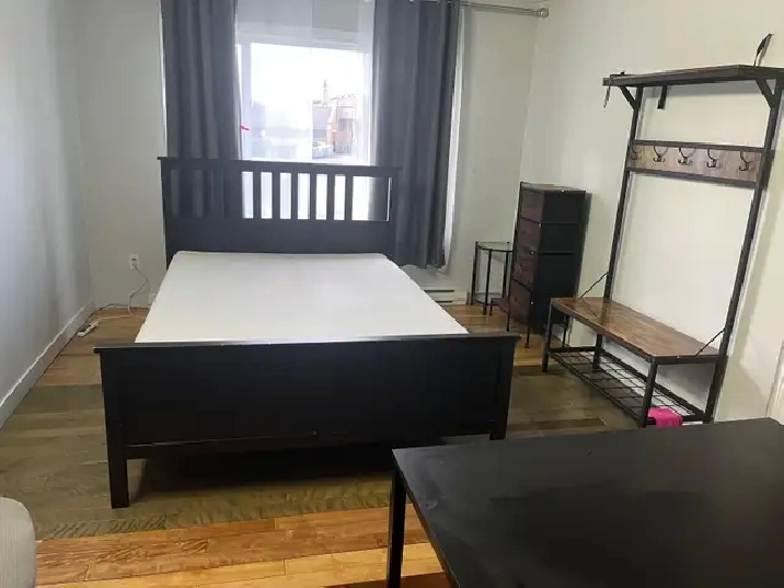 1 chambre à louer à Brossard(proche du Dix30)