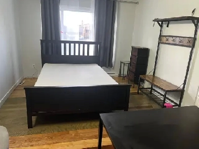 1 chambre à louer à Brossard(proche du Dix30)