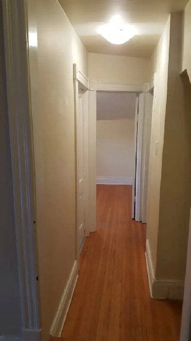 2BR heat & water & parking included