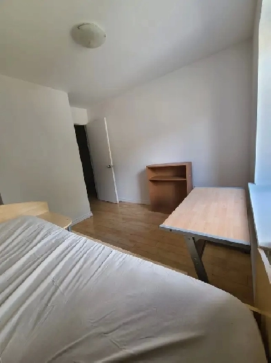 @ Scarborough Finch / Birchmount New Room 2nd floor To Rent!