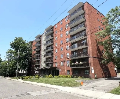 Bright & Spacious 1-Bed near Locke St & Hess Village