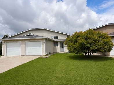 Spacious 4-bedroom Townhouse for Rent in Steinbach