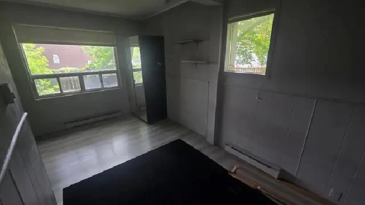 635/mth includes utilities - McMaster Student Room Rental