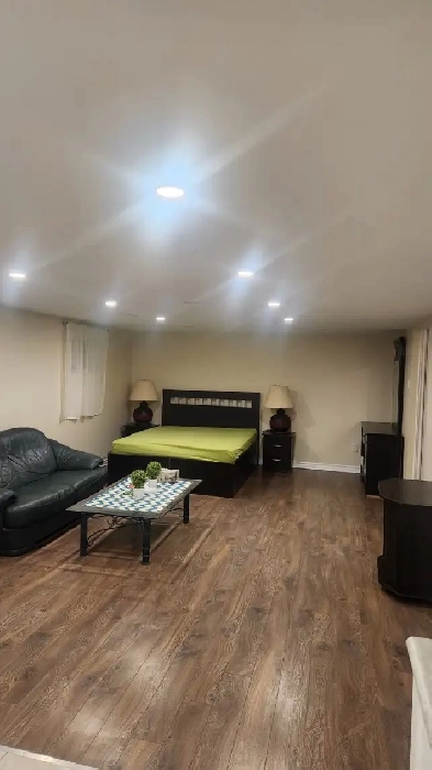 Bachelor basement apartment in North York $1520