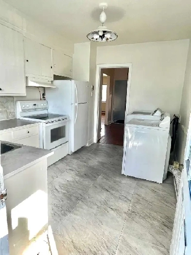 best location  5 1/2 room  duplex