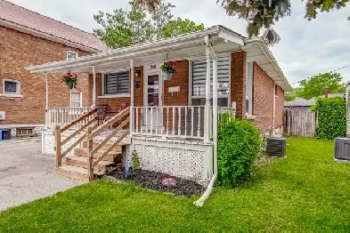 OPEN HOUSE SATURDAY - Rental Potential! - Parking for 5 Cars!