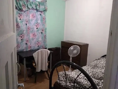 Furnished room for rent in NDG