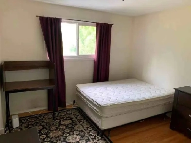 Rooms for rent to students