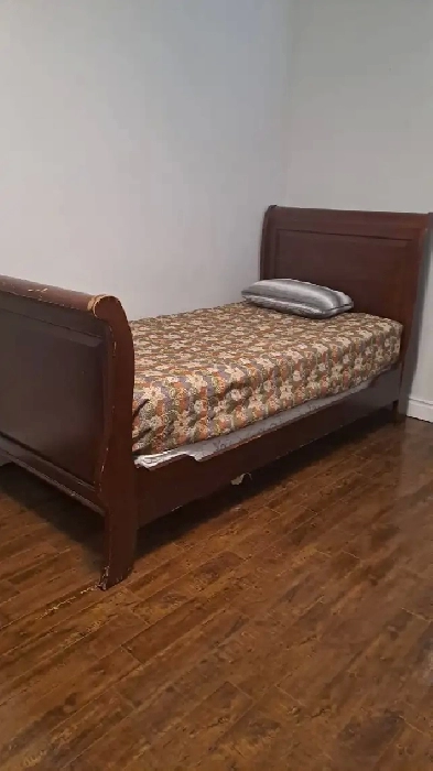 Room for Rent (Females)