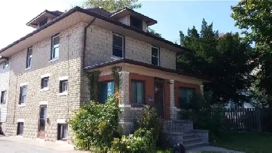 2 bed 1 bath appartment