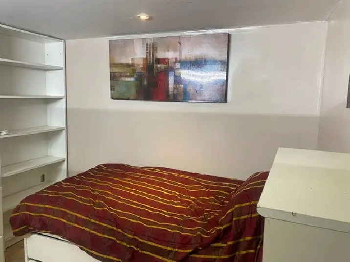 Male guest room $450 July 1st near rcmp building on portage ave