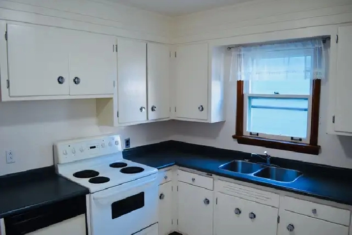 2BR Duplex for Rent close to Grant Park