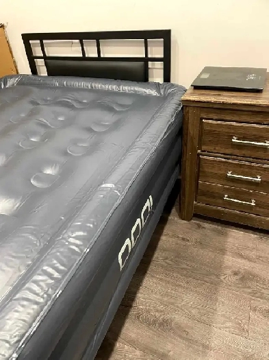 A shared, furnished Room for rent immediately