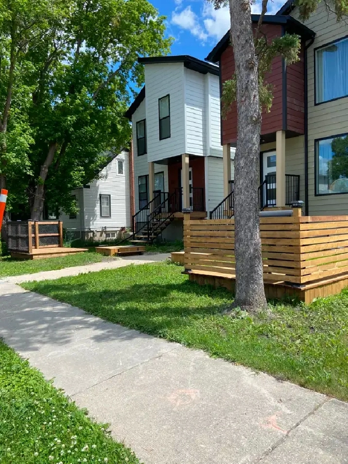Three-bedroom duplex in Glenwood