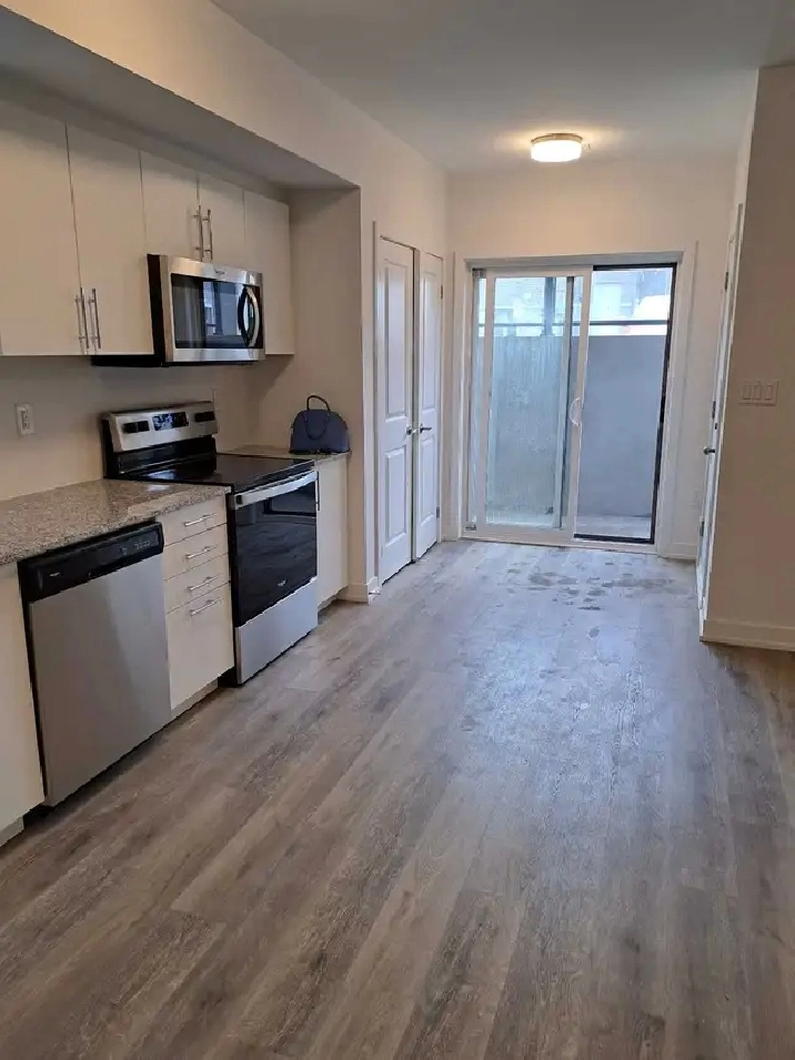 Full Townhouse ONLY $2399