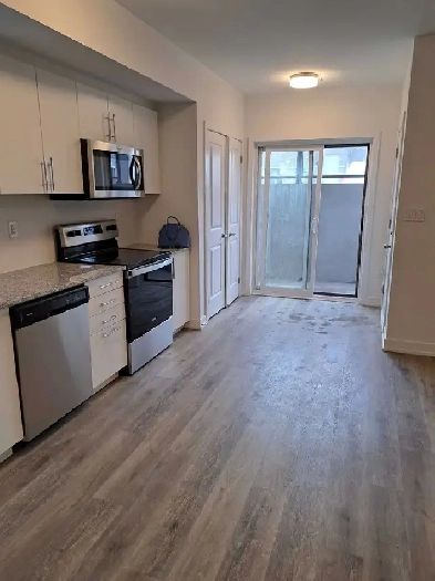 Full Townhouse ONLY $2399