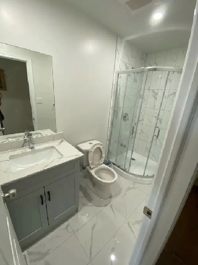 York University village room for rent