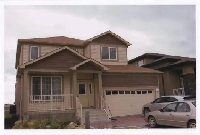 Beatiful bridge water forest house for rent! Available July 1st
