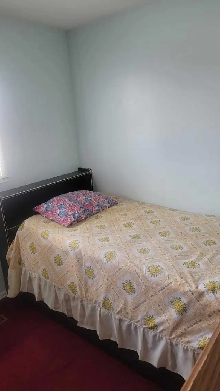 Room For Rent