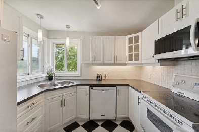 Spacious Family Bungalow in Fisher Heights — 3 3 Beds, 2 Baths,