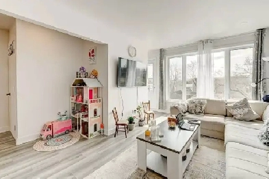 À LOUER – Superbe 5 ½ COMPLETEMENT Rénové et climatisé à Anjou !