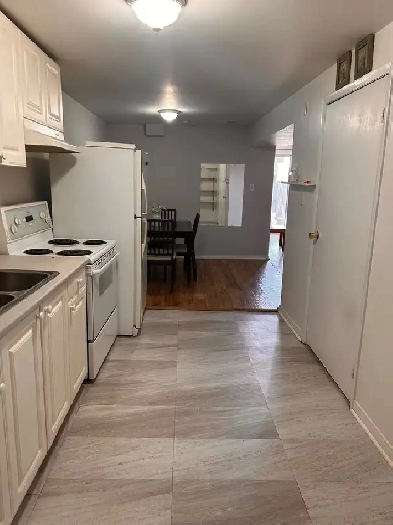 Basement bachelor in Vaughan