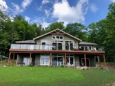 Calabogie Lake 2 Bedroom   Den Apartment with Spectacular View
