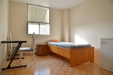 Student Room for Rent In Waterloo near Universities and College