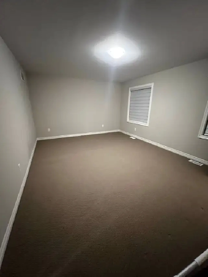 Private Room & Bathroom for Rent – Stayner, ON