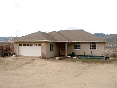 HOME     and   HOBBY FARM          PRITCHARD  B.C.