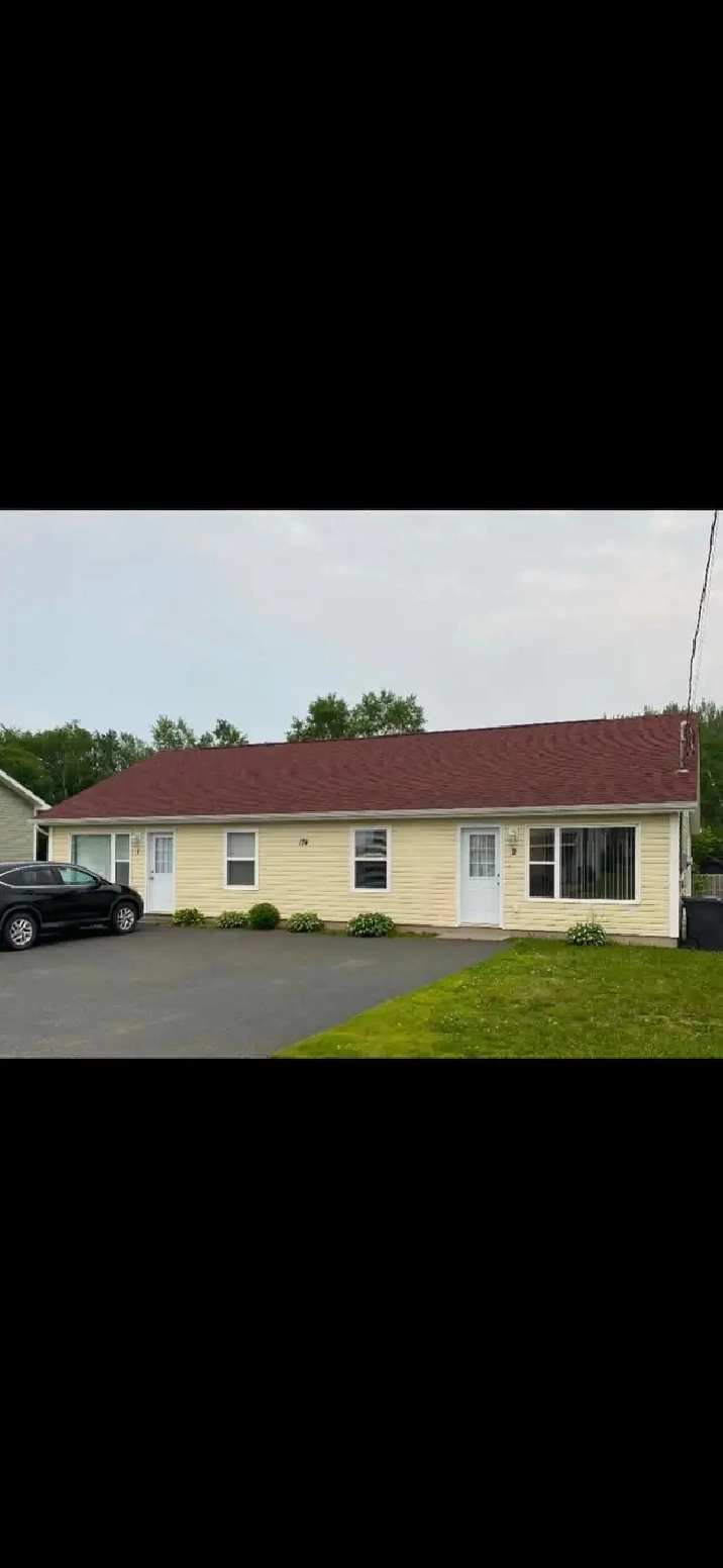 Duplex for rent / à louer