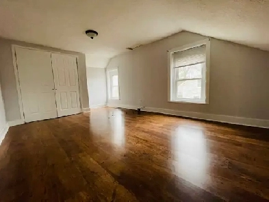 3 Bedroom Westport Sept 1