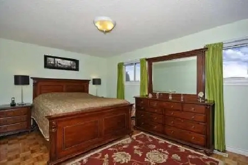 PRIVATE ROOMS FOR RENT Near Humber College North Campus