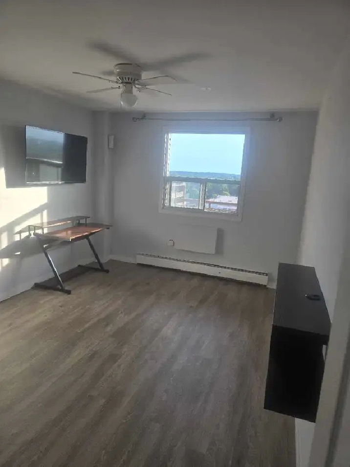 Room Available ASAP for a female