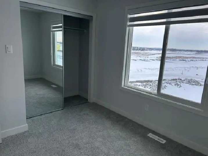 One room for rent