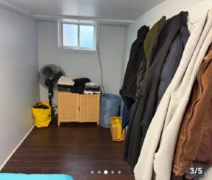 Private basement room for rent, steps to Subway