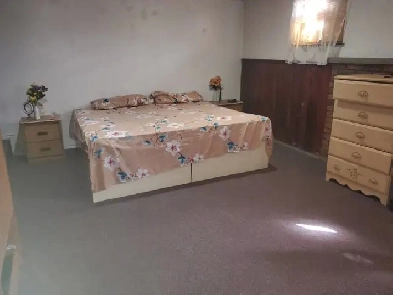 Huge Master Bedroom Available for Rent in Malton