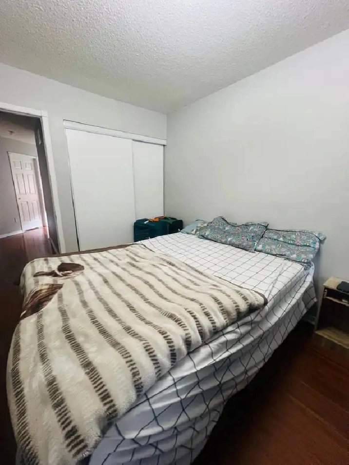 Private Room for Rent in a House - upper Floor