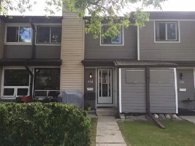 Charleswood 2BR 2BTH Townhouse Condo